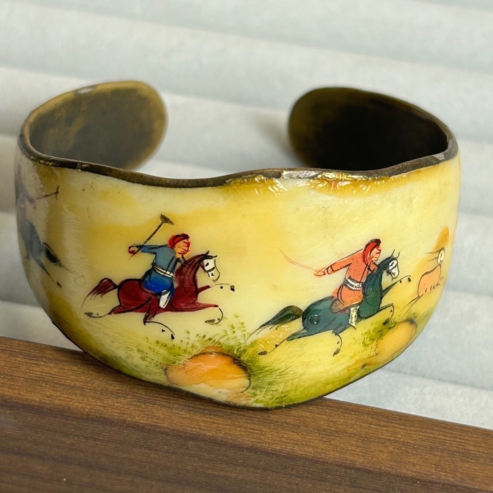 Middle Eastern Miniature Painted Shell Cuff Bracelet Chogan Polo Riders Vintage